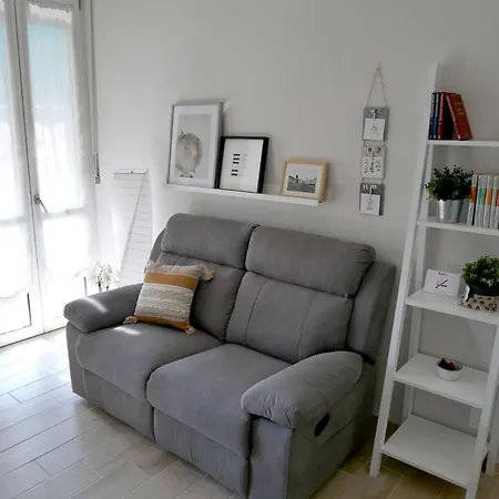 Flat 61 アパート *